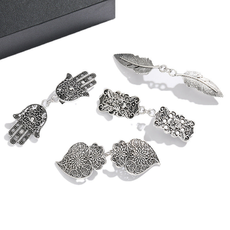 European And American Retro Shawl Neckline Clip