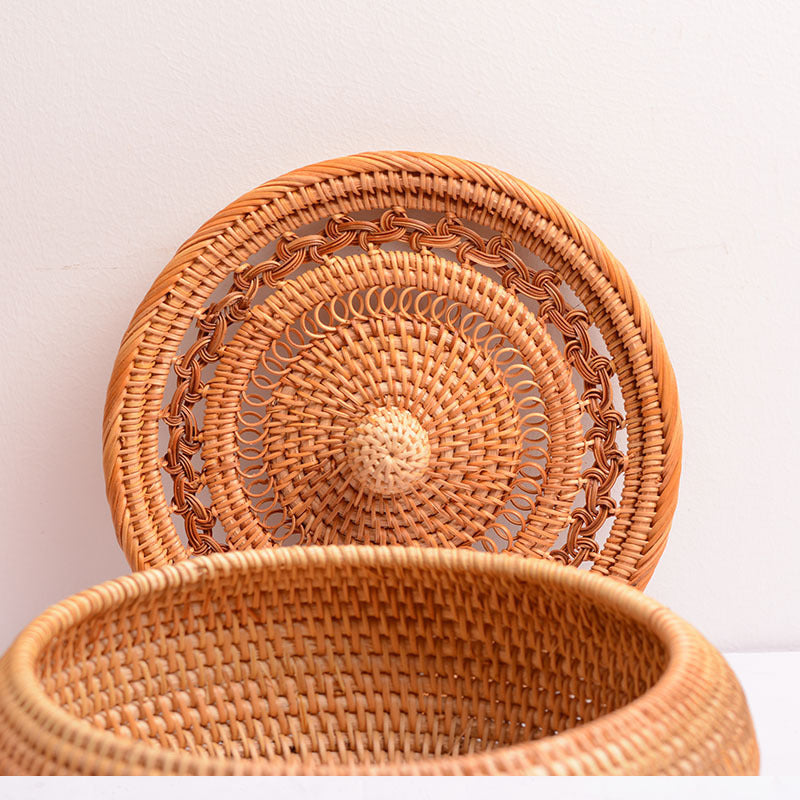 Woven Rattan Braided Fruit Plate With Cover For Household Use